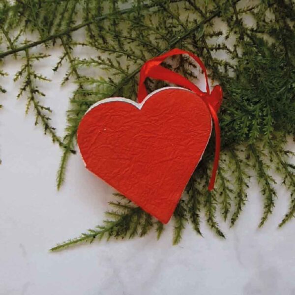 Heart shaped mini notebook - Image 3